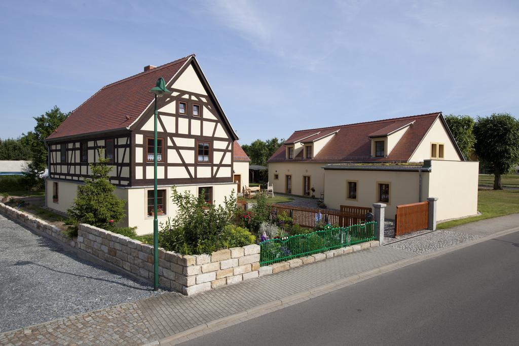 Pension Alte Schmiede Zabeltitz Buitenkant foto