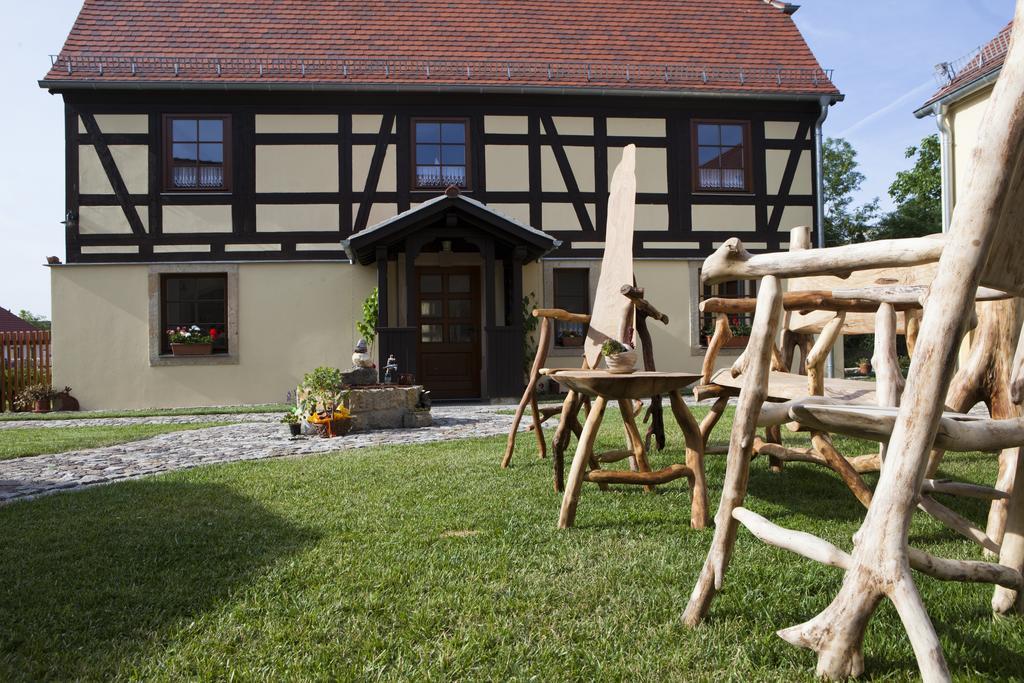 Pension Alte Schmiede Zabeltitz Buitenkant foto