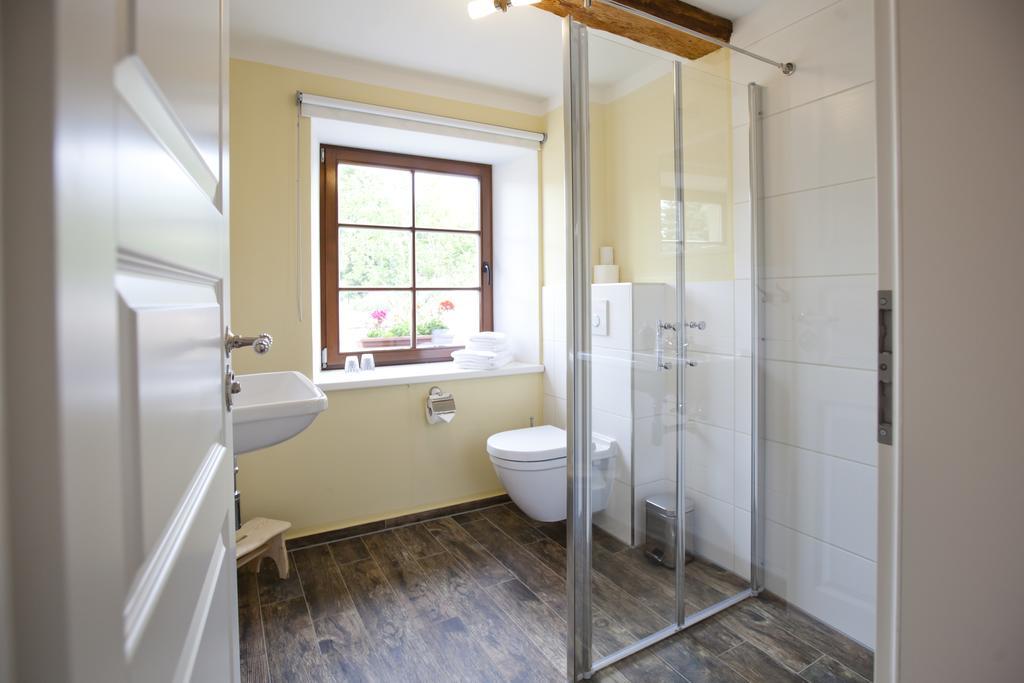 Pension Alte Schmiede Zabeltitz Kamer foto